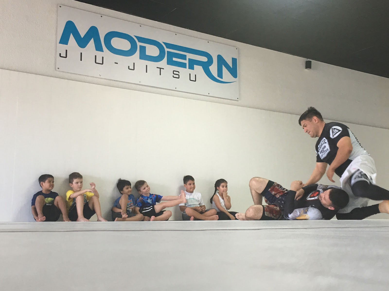 Image 10 of Modern Jiu-Jitsu Self Defense