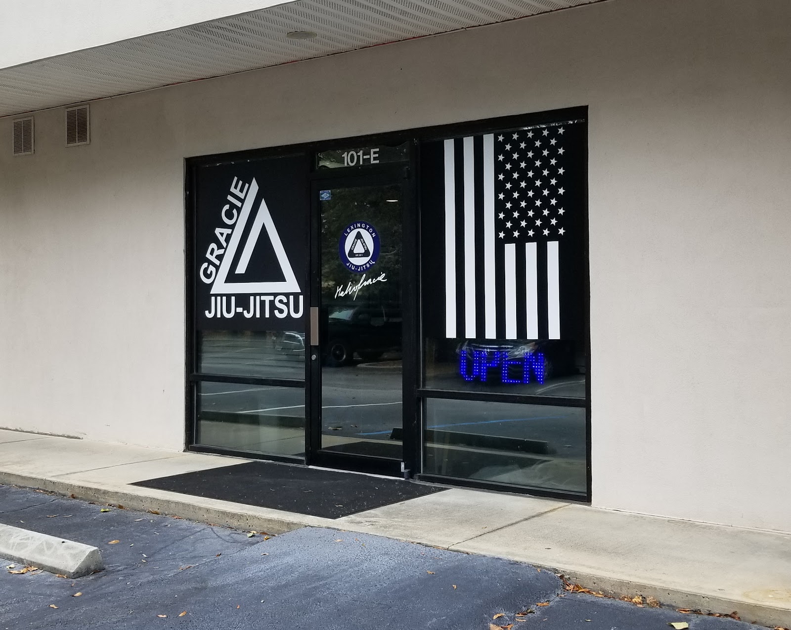 Image 2 of Lexington Jiu Jitsu: A Gracie Black Belt Academy