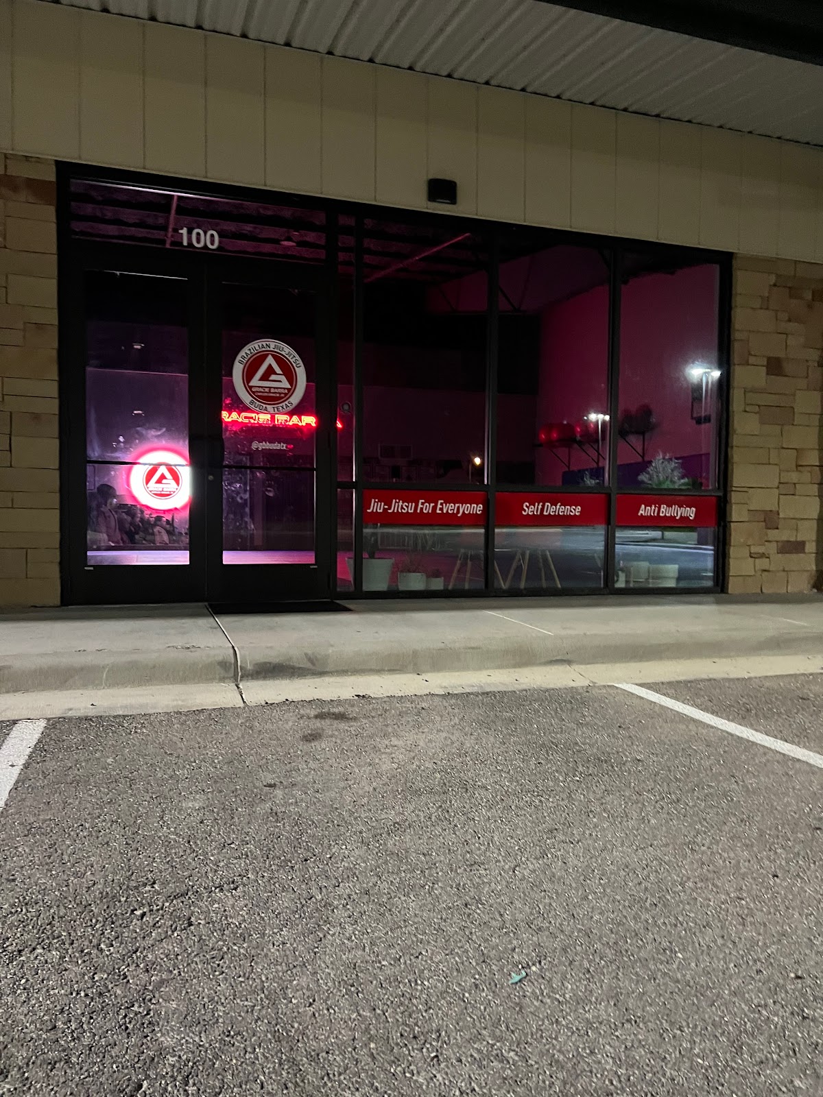 Image 4 of Gracie Barra Buda